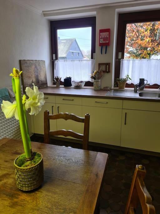 Haus Paesch Nahe See Mit Beheiztem Whirlpool/Sauna Bütgenbach Eksteriør billede
